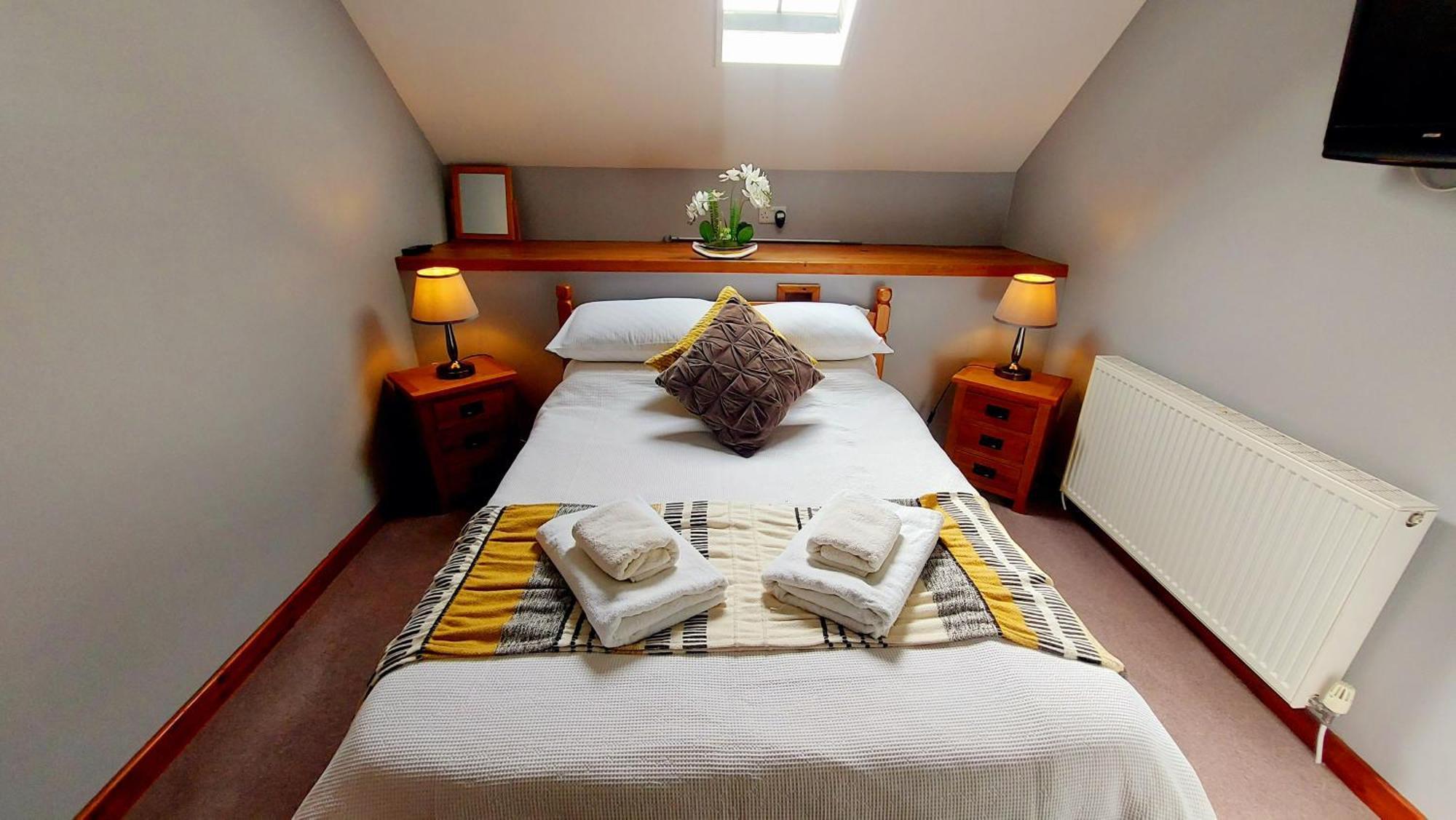 Dolgun Uchaf Historic B&B And Cottages In Snowdonia Dolgellau Exterior photo
